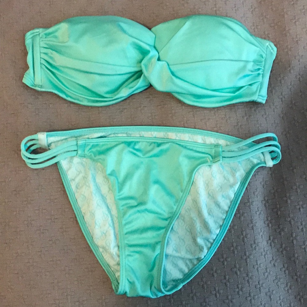 NWOT Victoria’s Secret Bikini